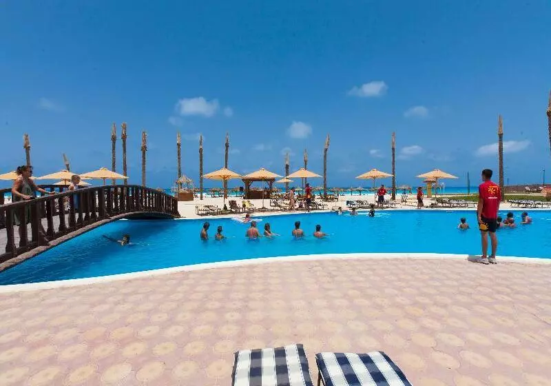 هتل Borg El Arab Beach Resort