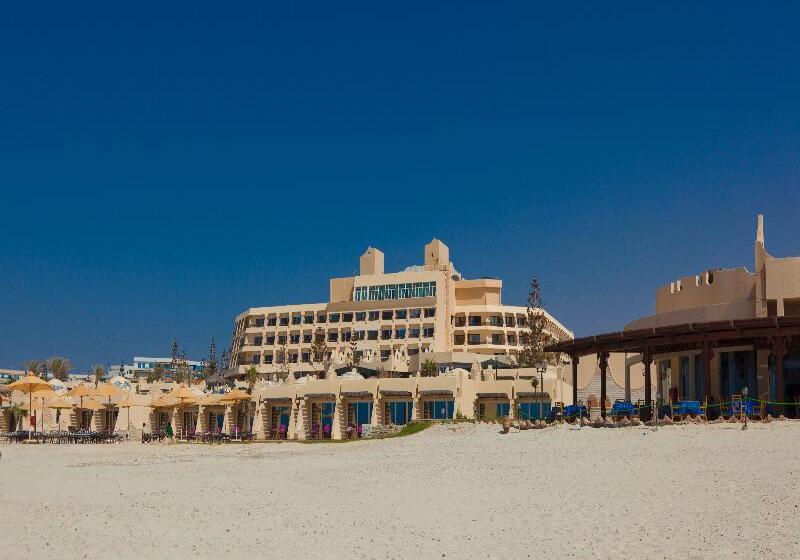 هتل Borg El Arab Beach Resort