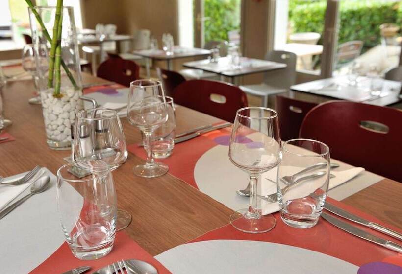 Отель Campanile Lyon Dardilly Porte De Lyon