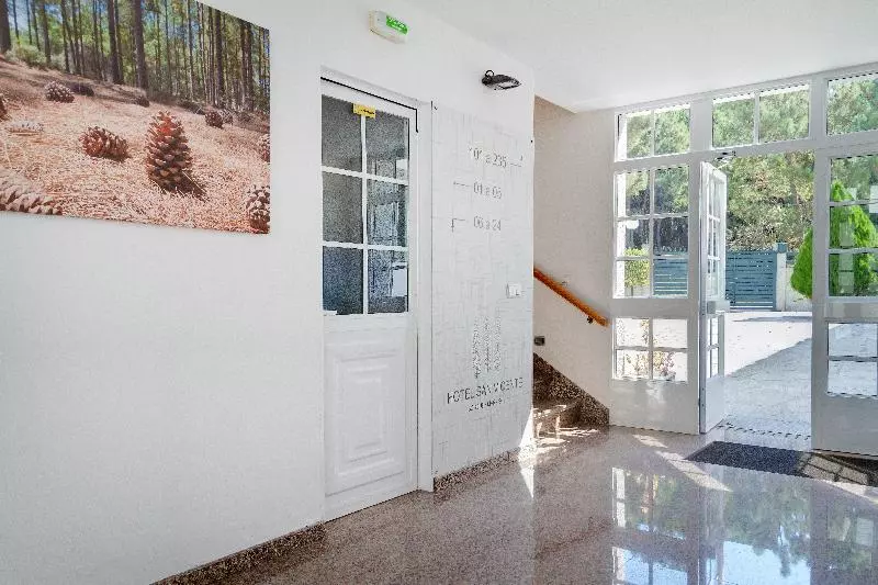 هتل Duerming San Vicente