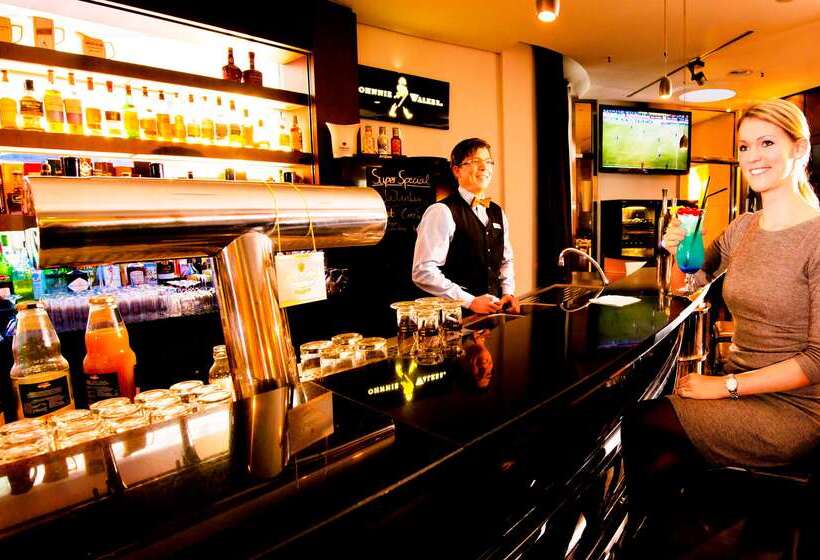 هتل Dorint An Der Messe Köln