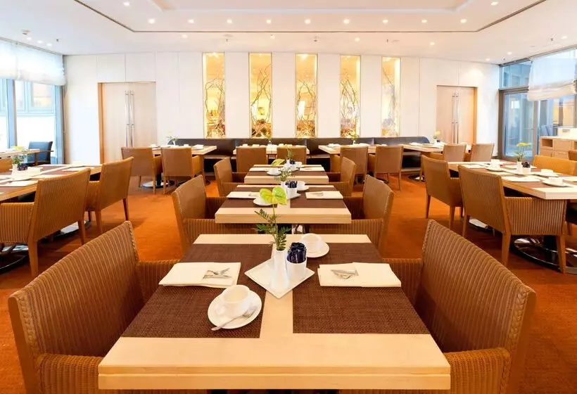 בית מלון כפרי Dorint An Der Messe Köln