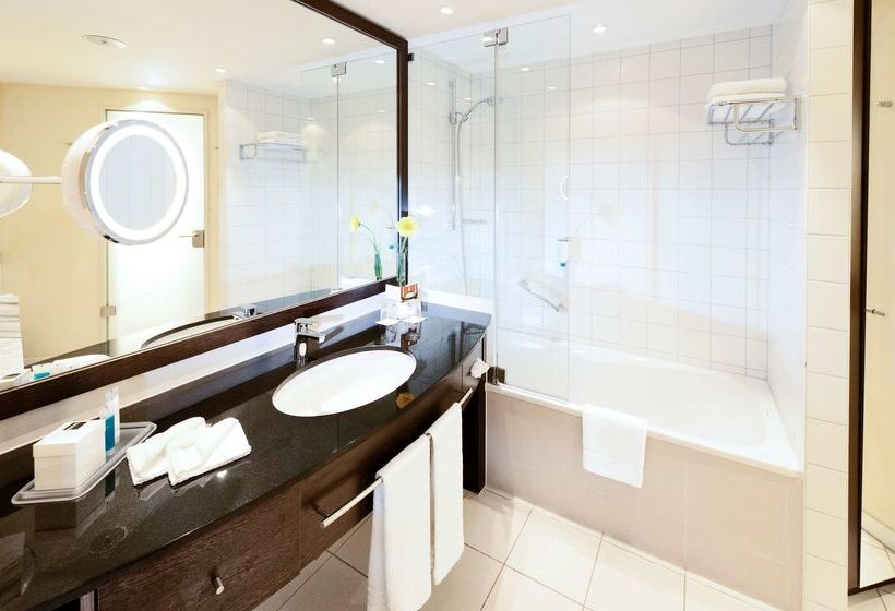 هتل Dorint An Der Messe Köln