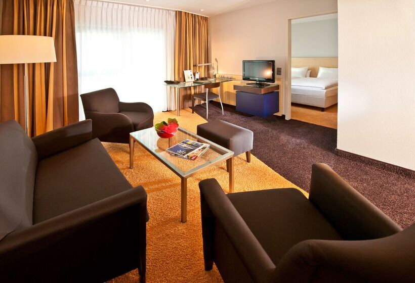 هتل Dorint An Der Messe Köln