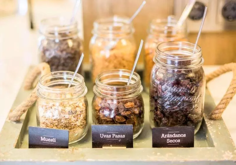 Отель Ibis Barcelona Castelldefels