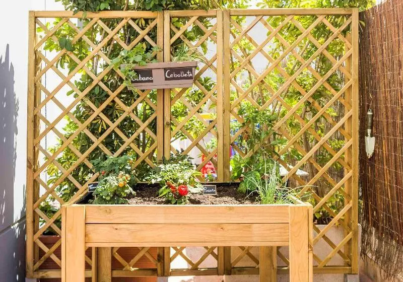 Отель Ibis Barcelona Castelldefels