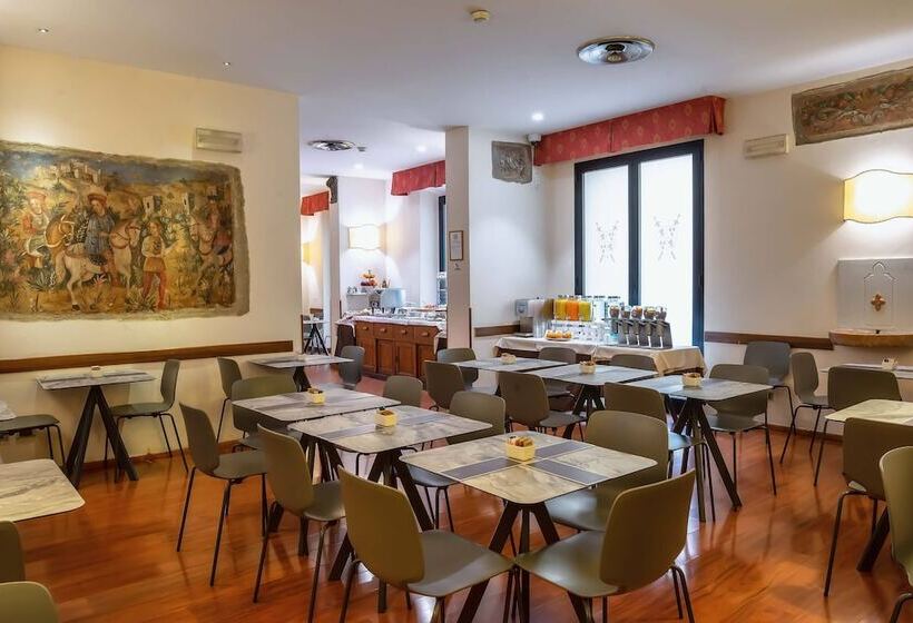 Hotel Machiavelli Palace