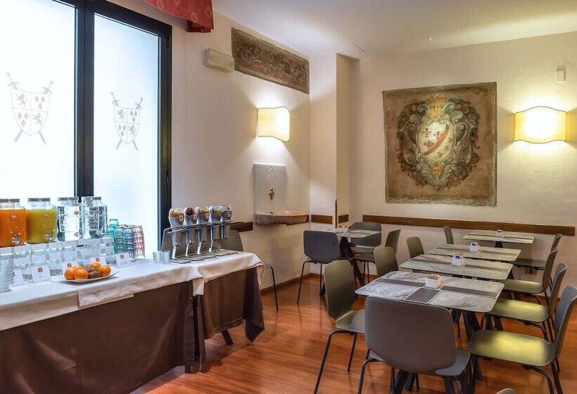 Hotel Machiavelli Palace