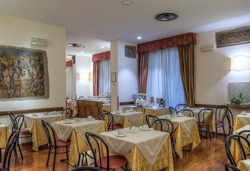 Hotel Machiavelli Palace