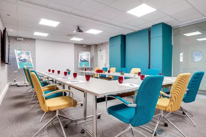 هتل Mercure Paris Gare De Lyon Tgv