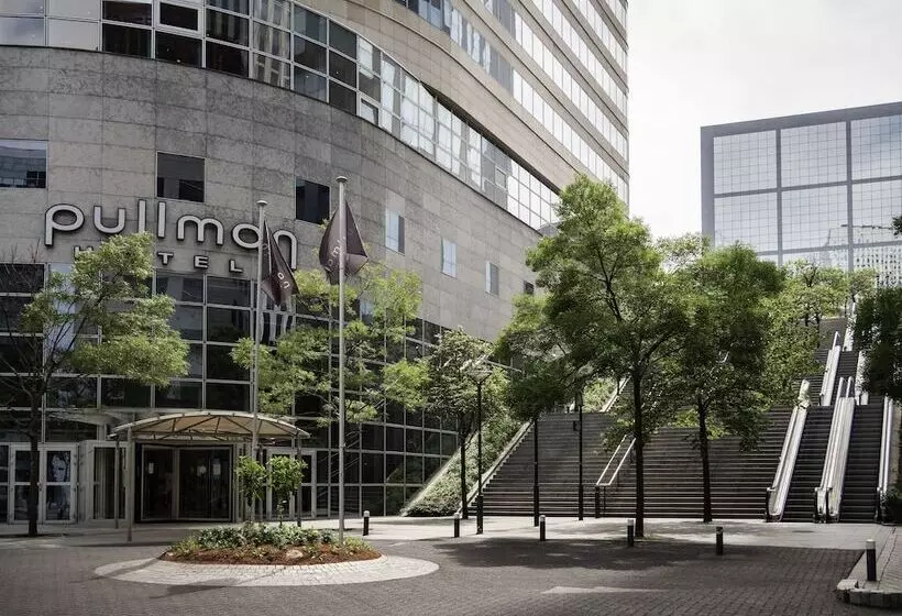 ホテル Pullman Paris La Defense