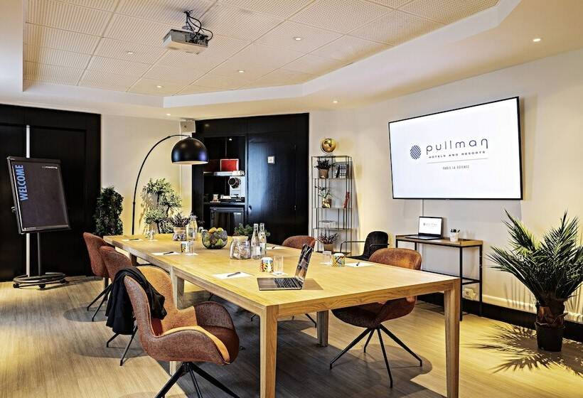 هتل Pullman Paris La Defense
