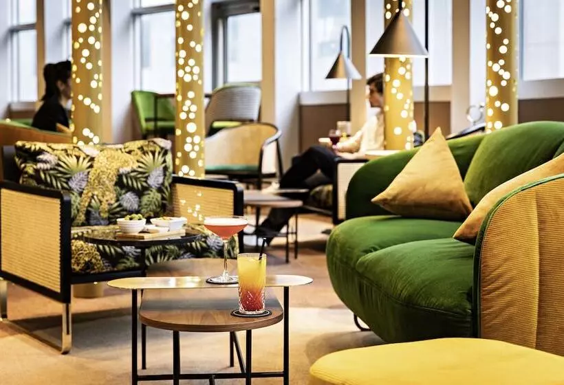 ホテル Pullman Paris La Defense