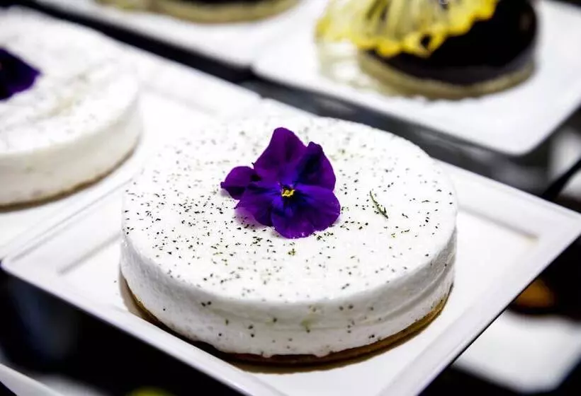 ホテル Pullman Paris La Defense