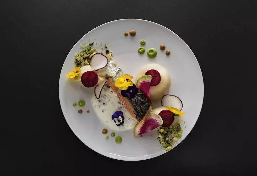 ホテル Pullman Paris La Defense