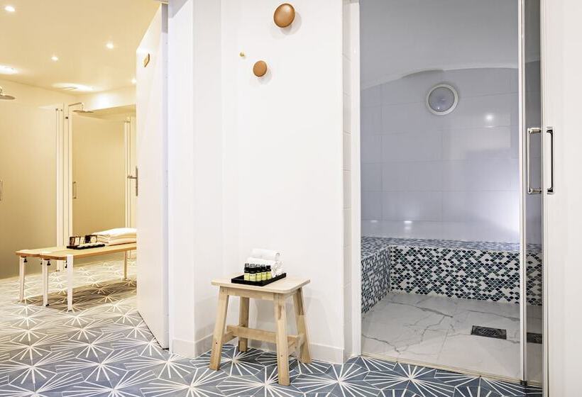 هتل Pullman Paris La Defense