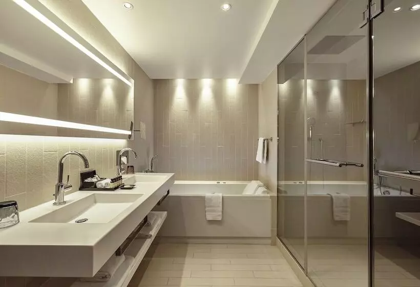 ホテル Pullman Paris La Defense