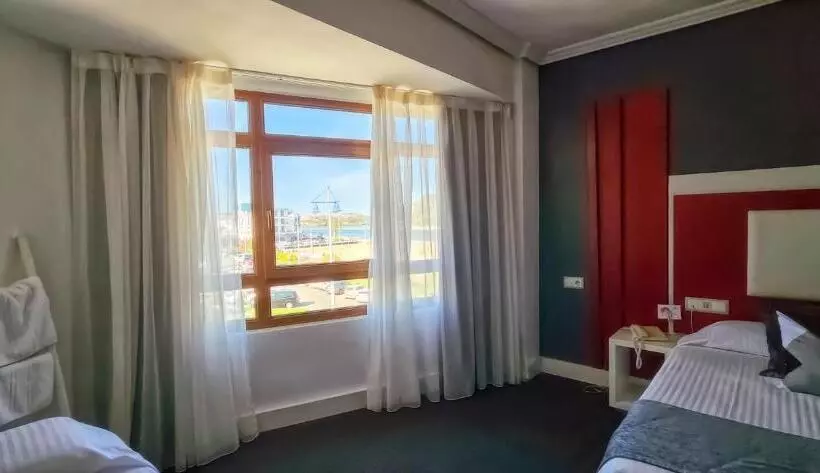 בית מלון כפרי Spa El Muelle De Suances