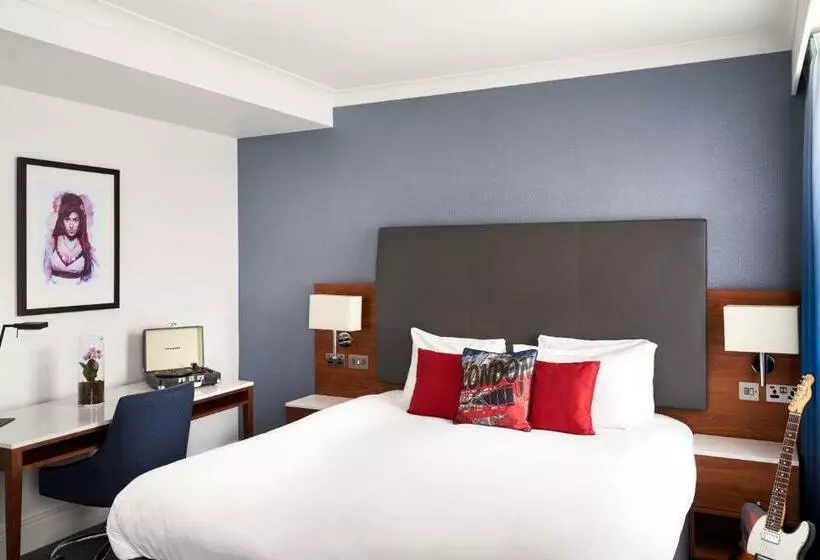 호텔 The Cumberland