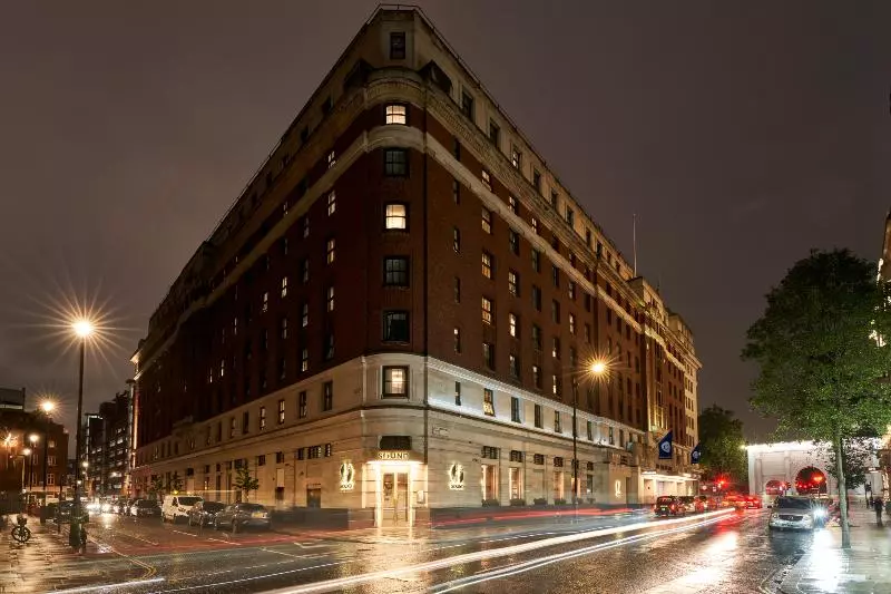 호텔 The Cumberland