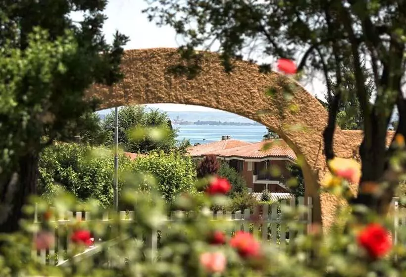 Отель West Garda