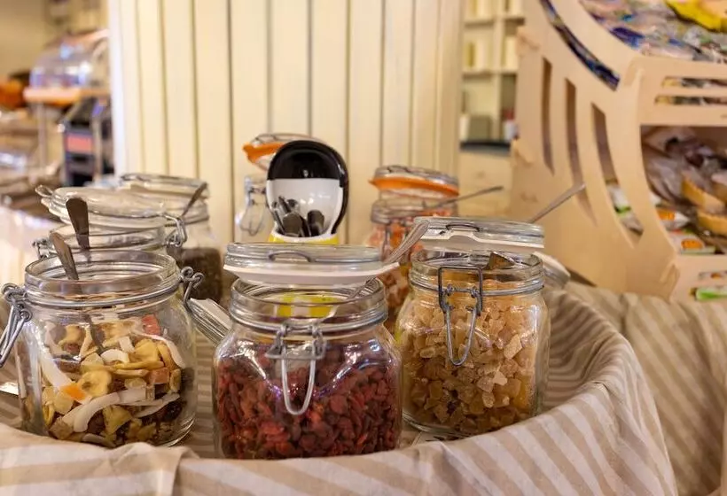 Отель West Garda