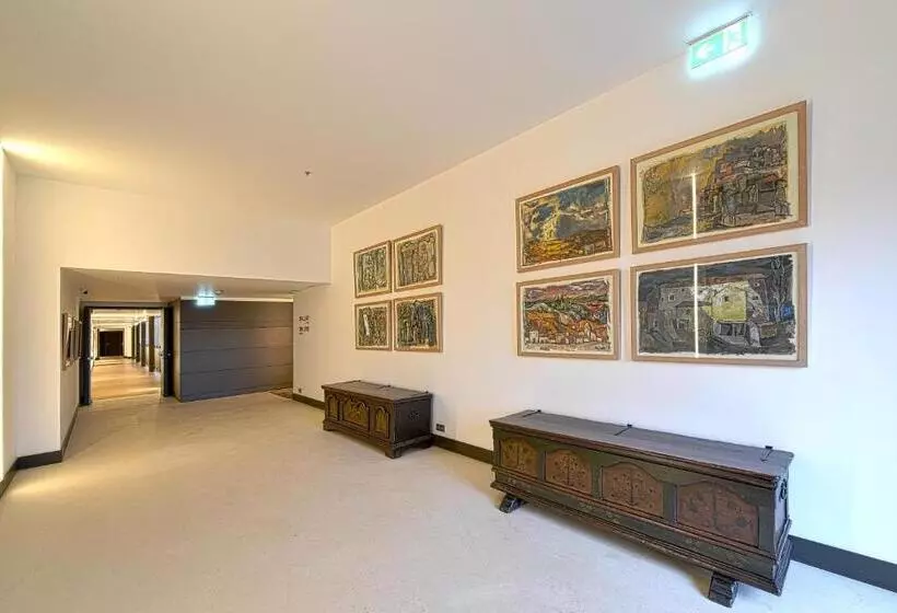 Parador De Turismo De León