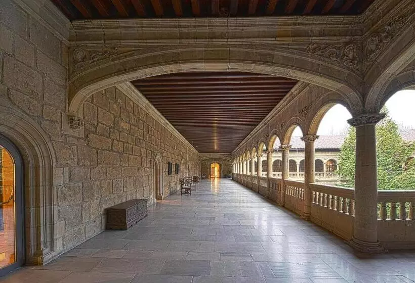 Parador De Turismo De León