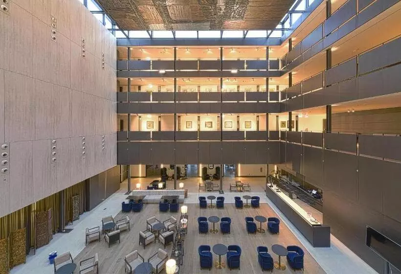 Parador De Turismo De León