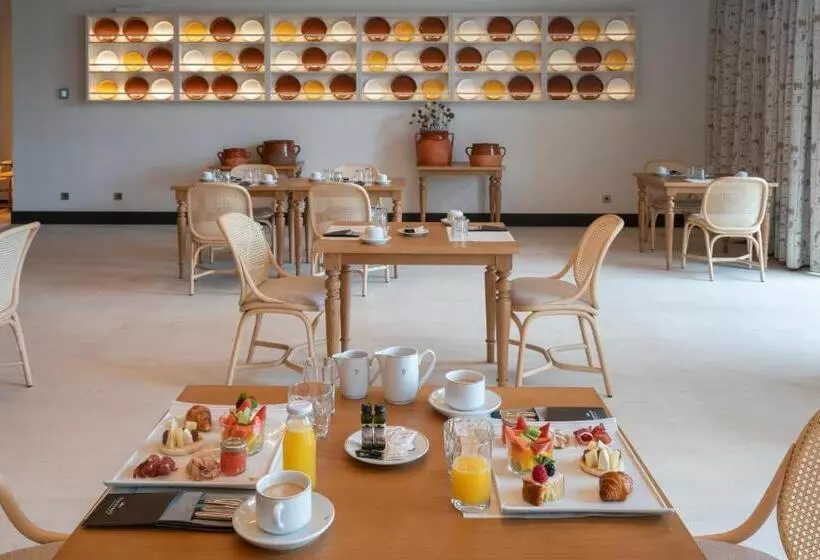 Parador De Turismo De León