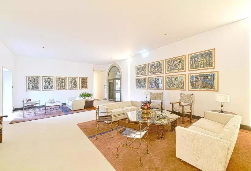 Parador De Turismo De León