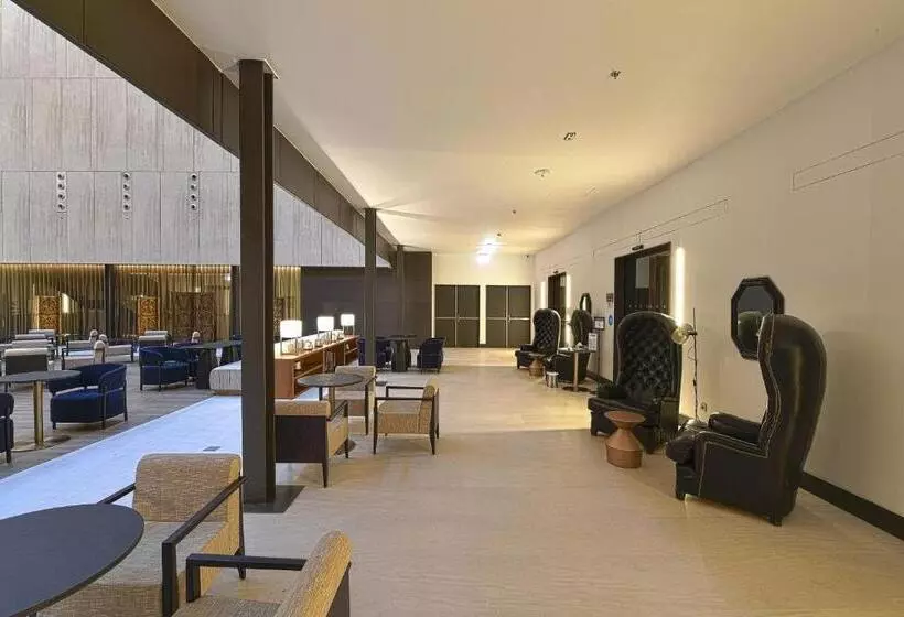 Parador De Turismo De León