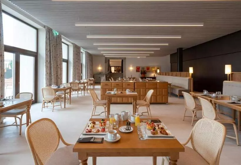 Parador De Turismo De León