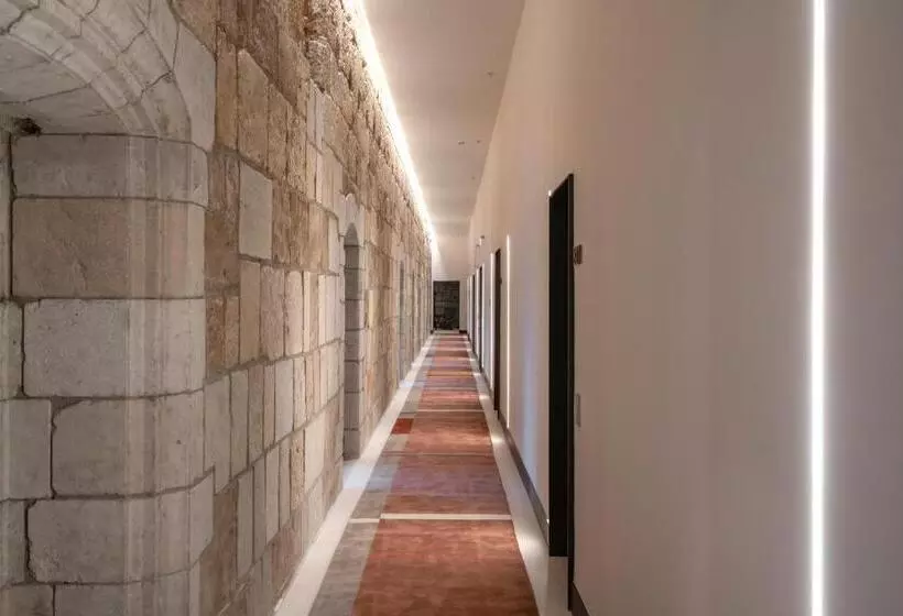 Parador De Turismo De León