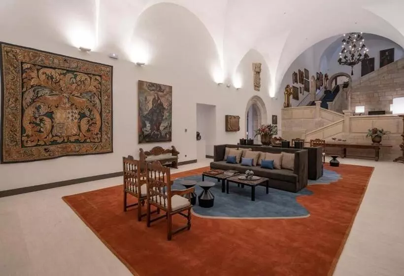 Parador De Turismo De León