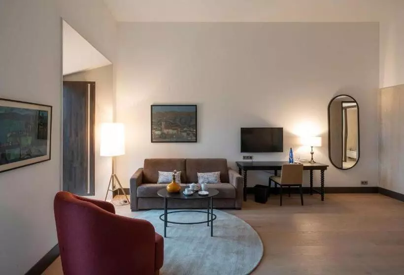 Parador De Turismo De León