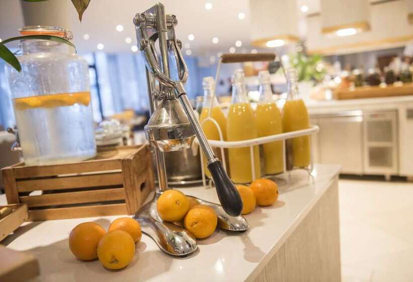 Radisson Blu Resort, Malta St. Julian S