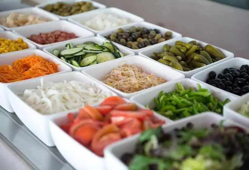 Seth Mestral & Llebeig