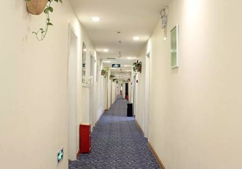 هتل 7 Days Inn Chengdu Wenshuyuan Subway Station Branch