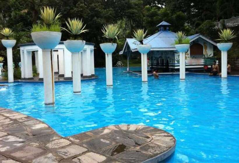 هتل Riverside Spring Resort