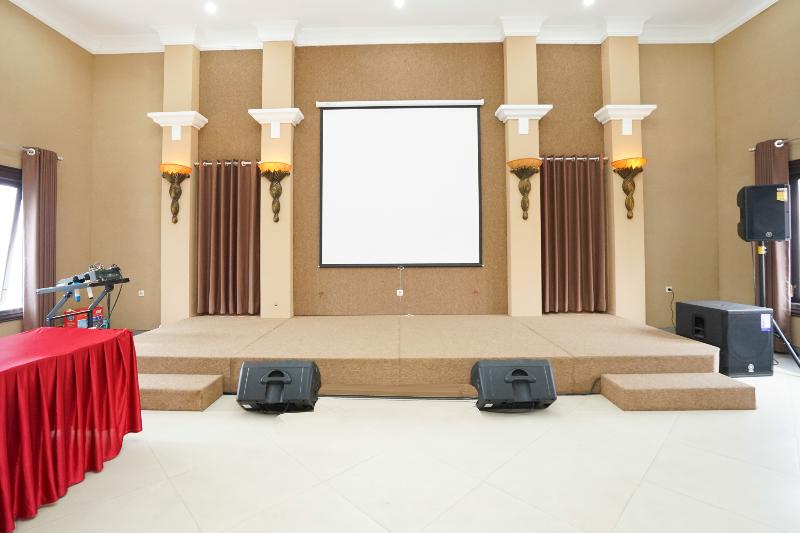 Hotel Avila Ketapan Rame