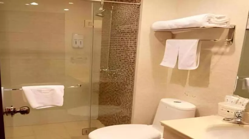 Hotelli Greentree Inn Zibo  Renmin Park