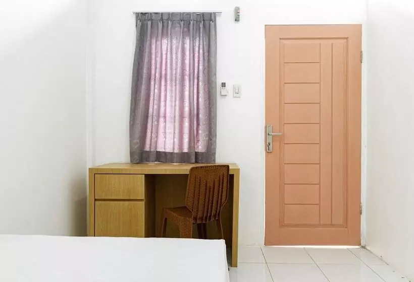 Hotelli Koolkost Near Trans Studio Bandung 2