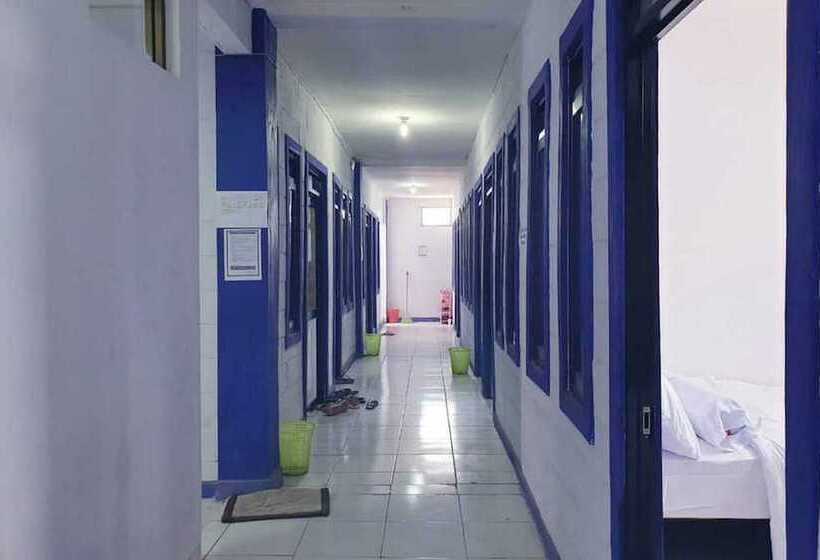 Hotel Koolkost Near Trans Studio Bandung 2