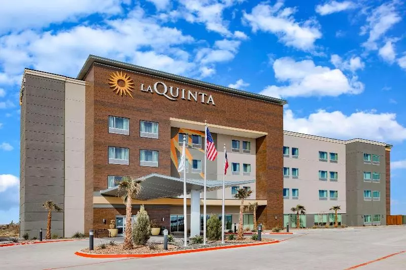 Hotelli La Quinta Inn & Suites By Wyndham Fort Stockton Northeast
