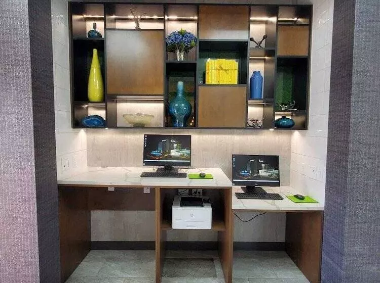 Hotelli La Quinta Inn & Suites By Wyndham Fort Stockton Northeast