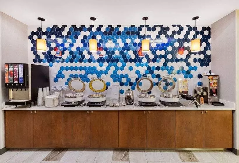 Hotelli La Quinta Inn & Suites By Wyndham Fort Stockton Northeast