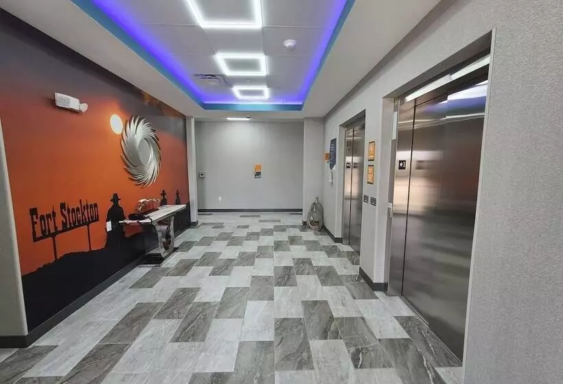 Hotelli La Quinta Inn & Suites By Wyndham Fort Stockton Northeast