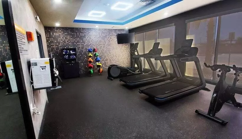 Hotelli La Quinta Inn & Suites By Wyndham Fort Stockton Northeast