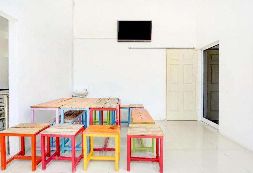 호텔 Oyo 3702 Homestay Bougenville